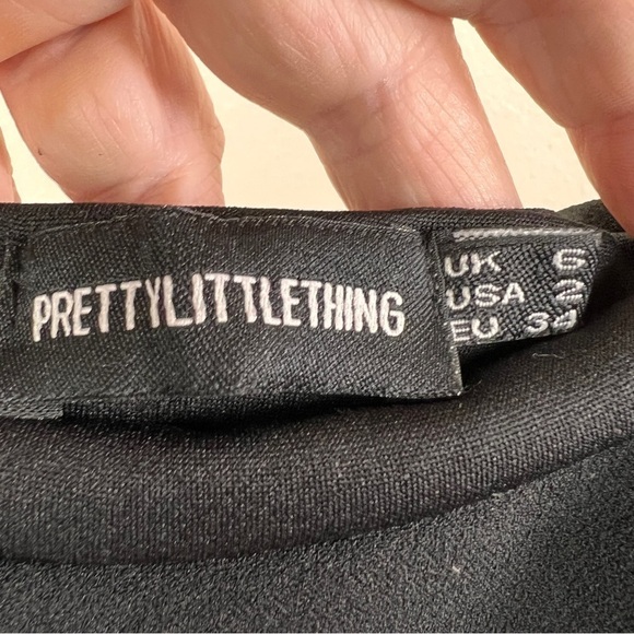 PRETTYLITTLETHING Ruffled Bra Top w/straps and built in bra. Size XS - Picture 2 of 5